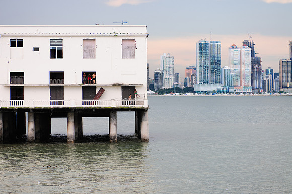Street Photography-CASCO VIEJO-Bóvedas