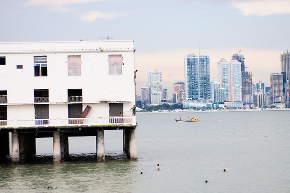 Street Photography-CASCO VIEJO-Bóvedas