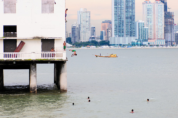 Street Photography-CASCO VIEJO-Bóvedas